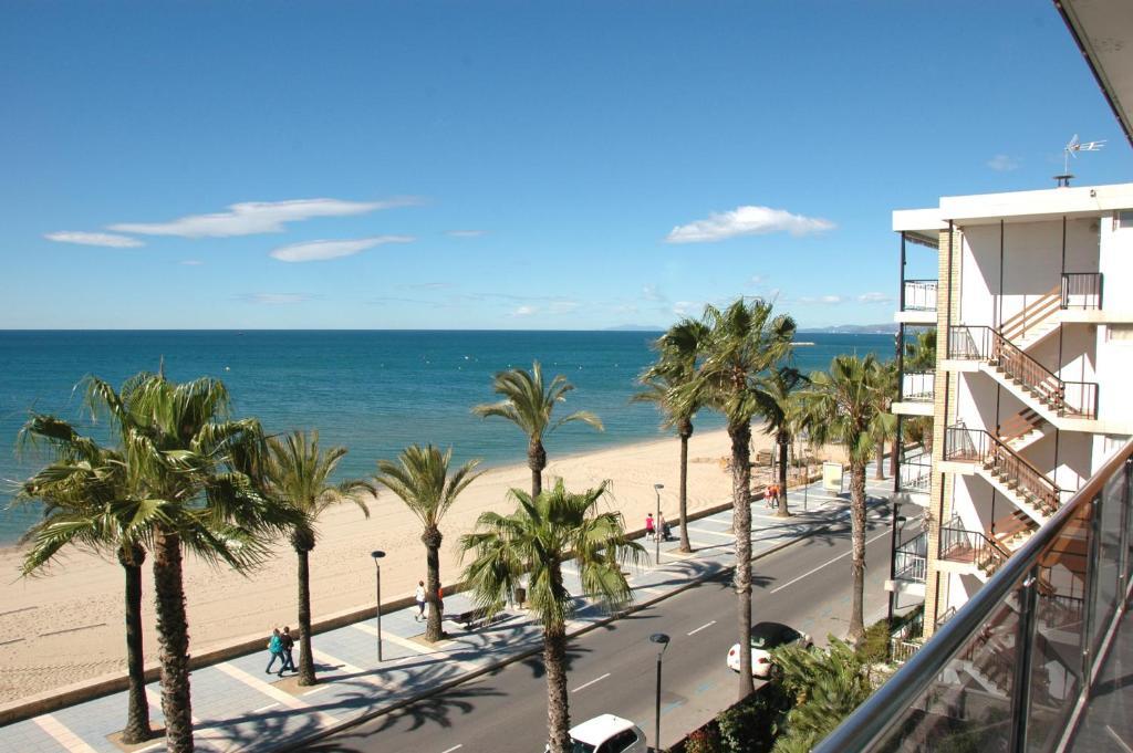 Apartamentos Las Palmas VII Family Only Salou Esterno foto